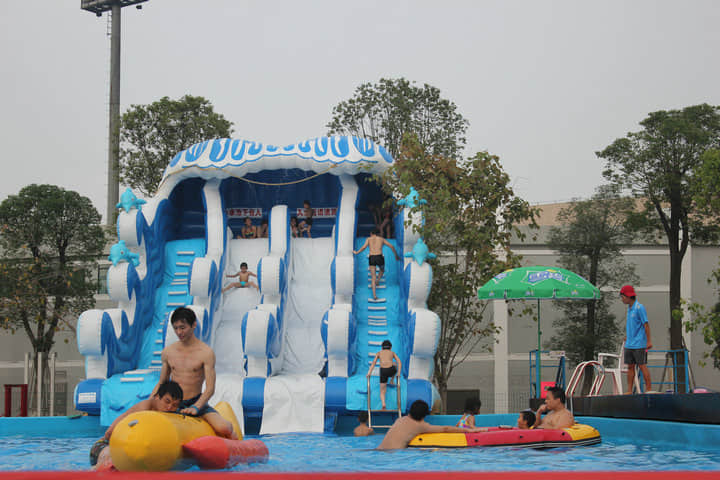 <b>冲浪滑梯</b>