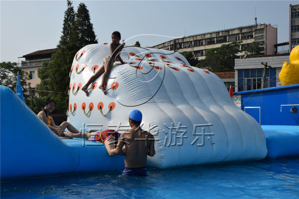 水上冲关活动